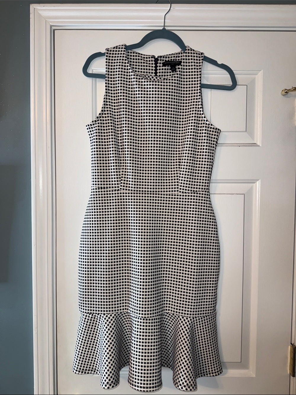 Banana Republic Black and White Checked Sleeveless Midi Dress